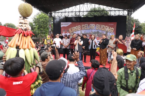 Wali Kota Agustina: Kirab Gunungan Bukan Sekadar Pesta, Tapi Benteng Identitas Semarang”