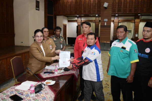 Aksi Damai Buruh di Semarang, Wali Kota Agustina Siap Kawal Tuntutan Kenaikan Upah 2026