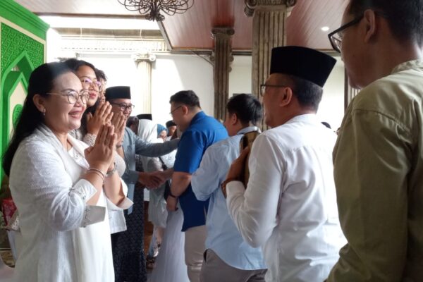 Ribuan Warga Ikuti Salat Idul Fitri 1447 H di Balai Kota Semarang
