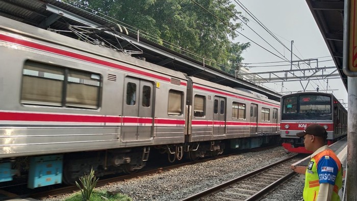 Evakuasi Selesai, KRL Jakarta Kota dan Tangerang Kembali Normal